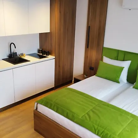 Mandrina 10 Free Parking *