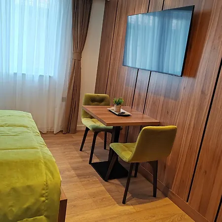 Mandrina 10 Free Parking Saraievo