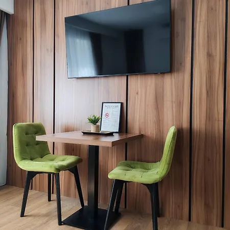 Mandrina 10 Free Parking *