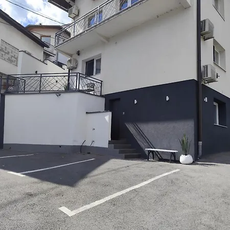 Mandrina 10 Free Parking Apartamento Saraievo